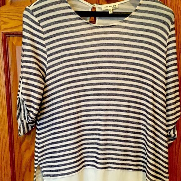 Woman’s Striped Blouse 3/4 sleeves - Picture 1 of 5